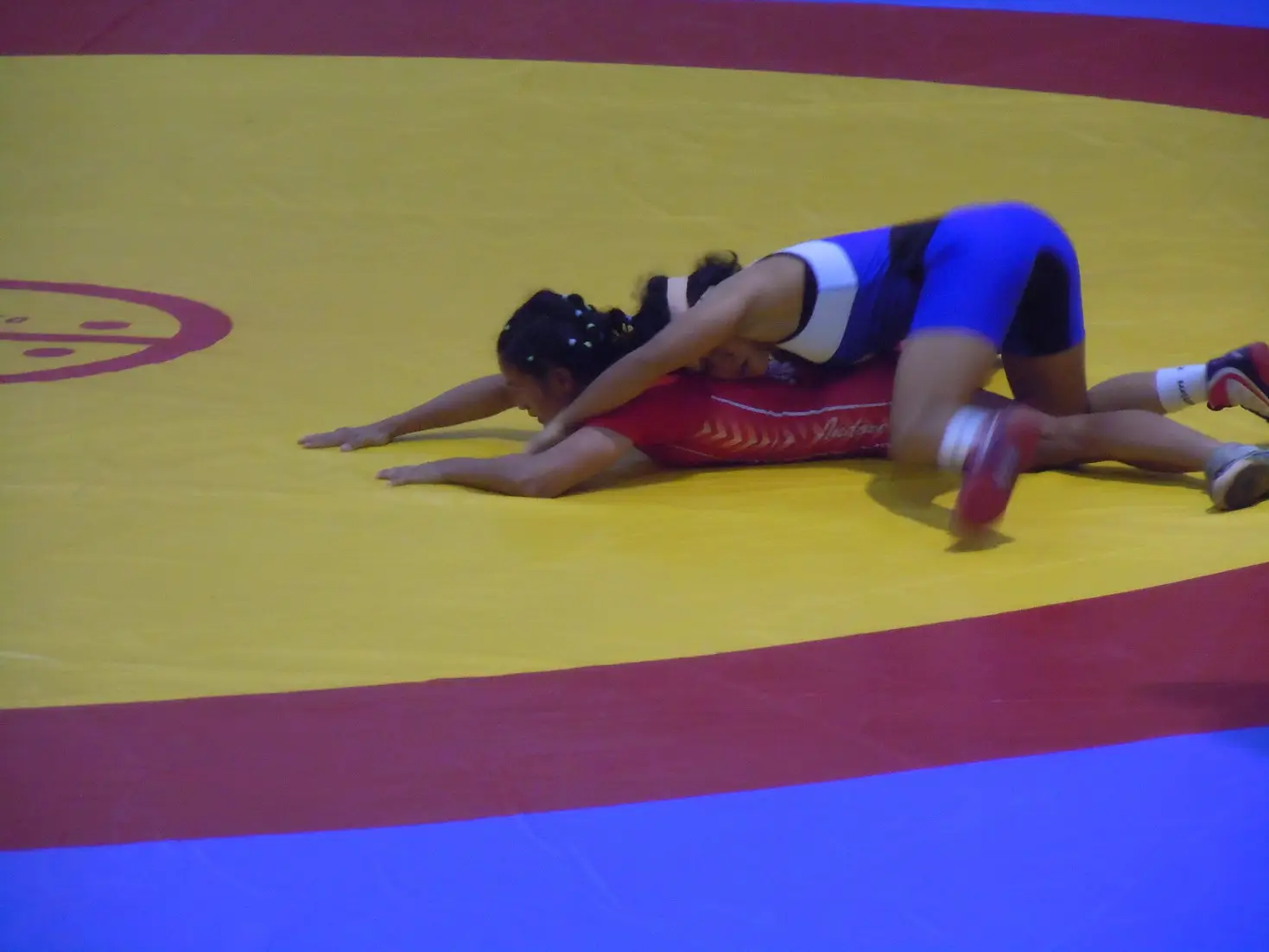 Gulat juara Umum